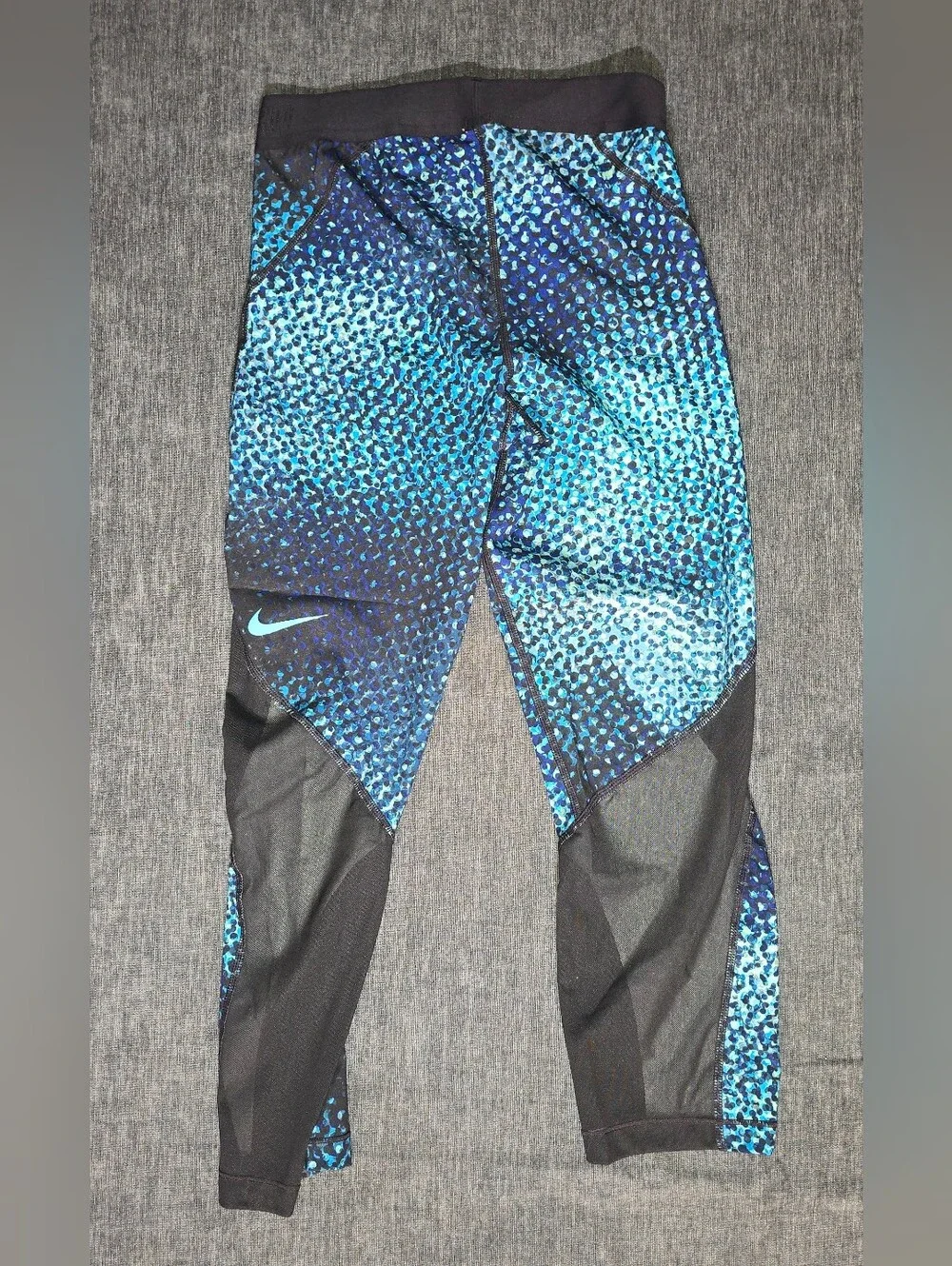 Nike Pro Hypercool Kaleidoscope Leggings Small Like New Running